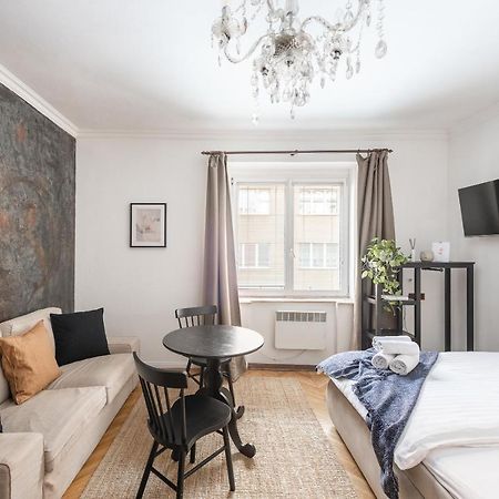 Crystal Apartment Прага Екстериор снимка