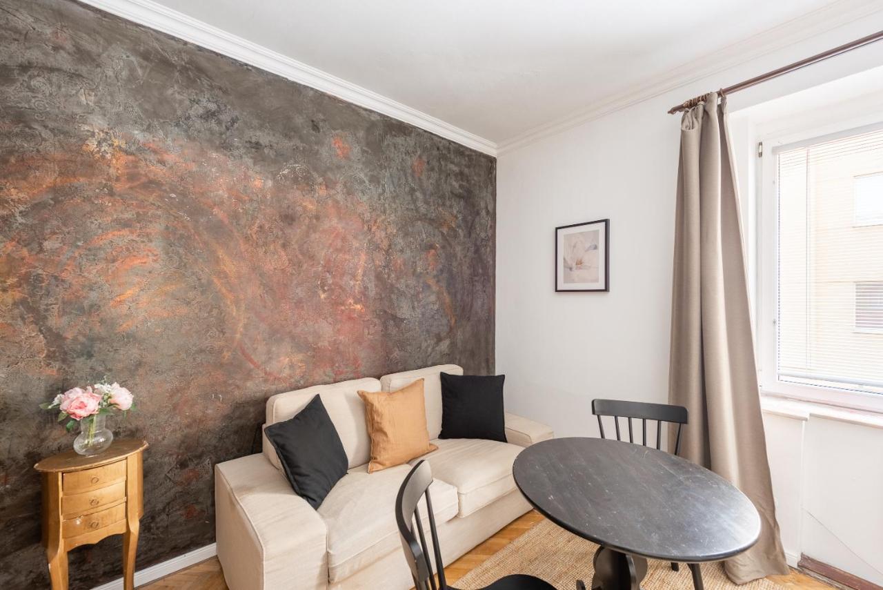 Crystal Apartment Прага Екстериор снимка
